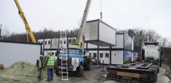 Yerlerinden edilmiş Ukraynalılar için konteyner kent inşa ediliyor