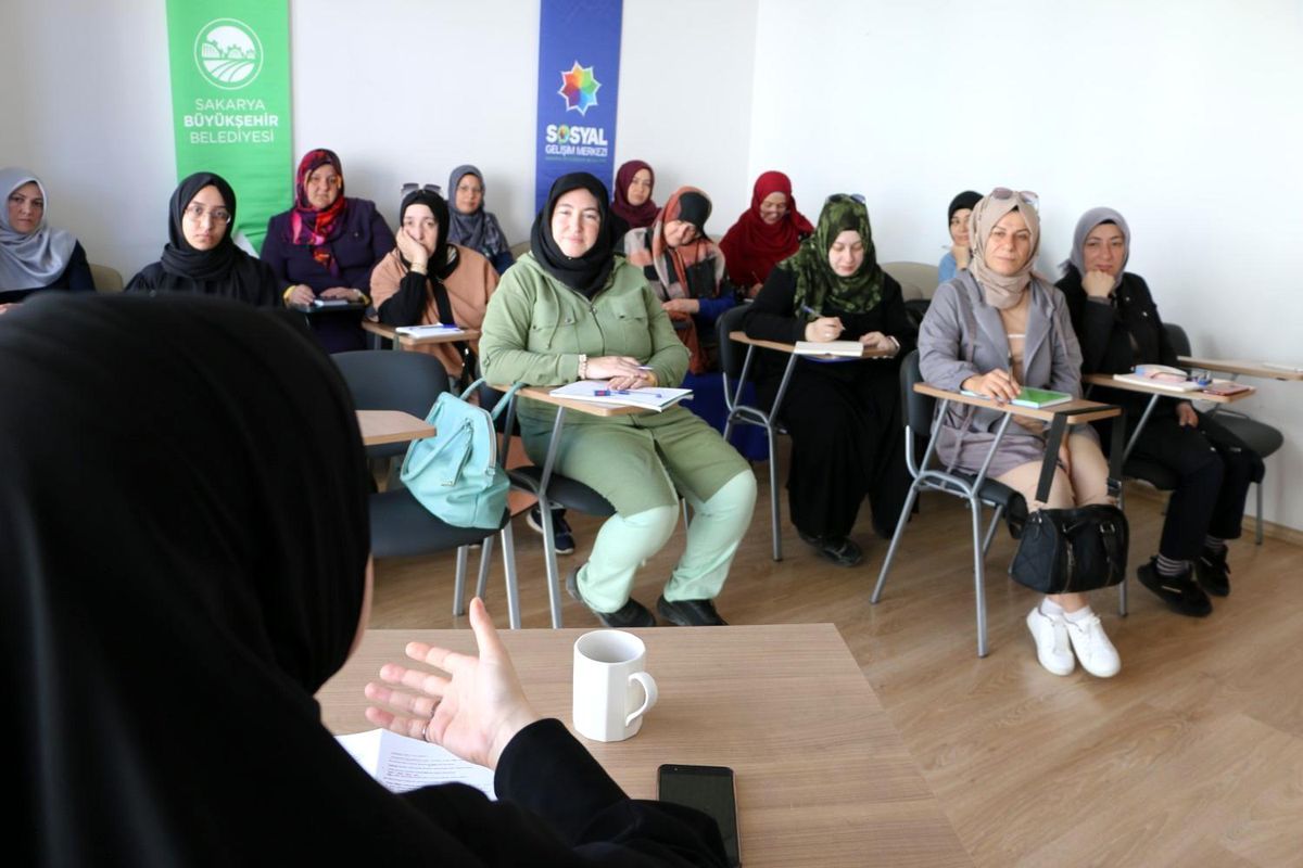 Adapazarı SGM\'de \'Huzurlu Ailem Atölyeleri\' devam ediyor