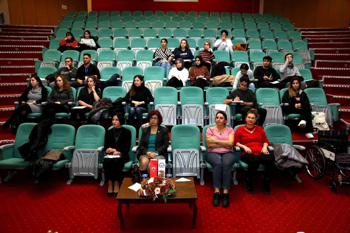 ADÜ\'de Anla-Anlat-Tartış seminerlerinin dördüncü programı düzenlendi