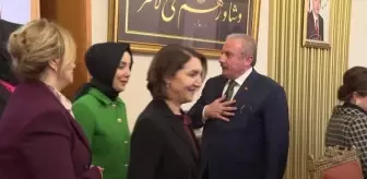 Başörtüsüne yönelik Anayasa değişikliği teklifi, TBMM Başkanlığına sunuldu