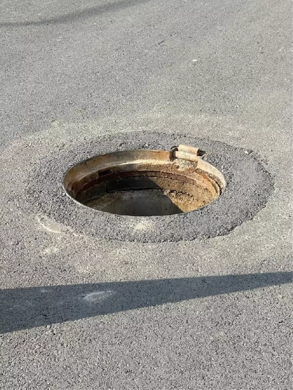 Batman'da rögar kapağı hrısızlığına 3 yıl hapis cezası