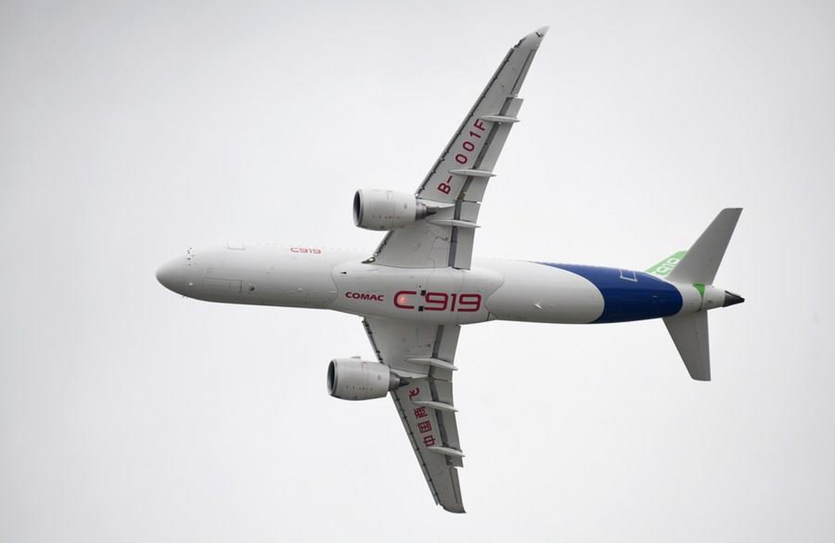 China Eastern Havayolları\'na İlk C919 Uçağı Teslim Edildi