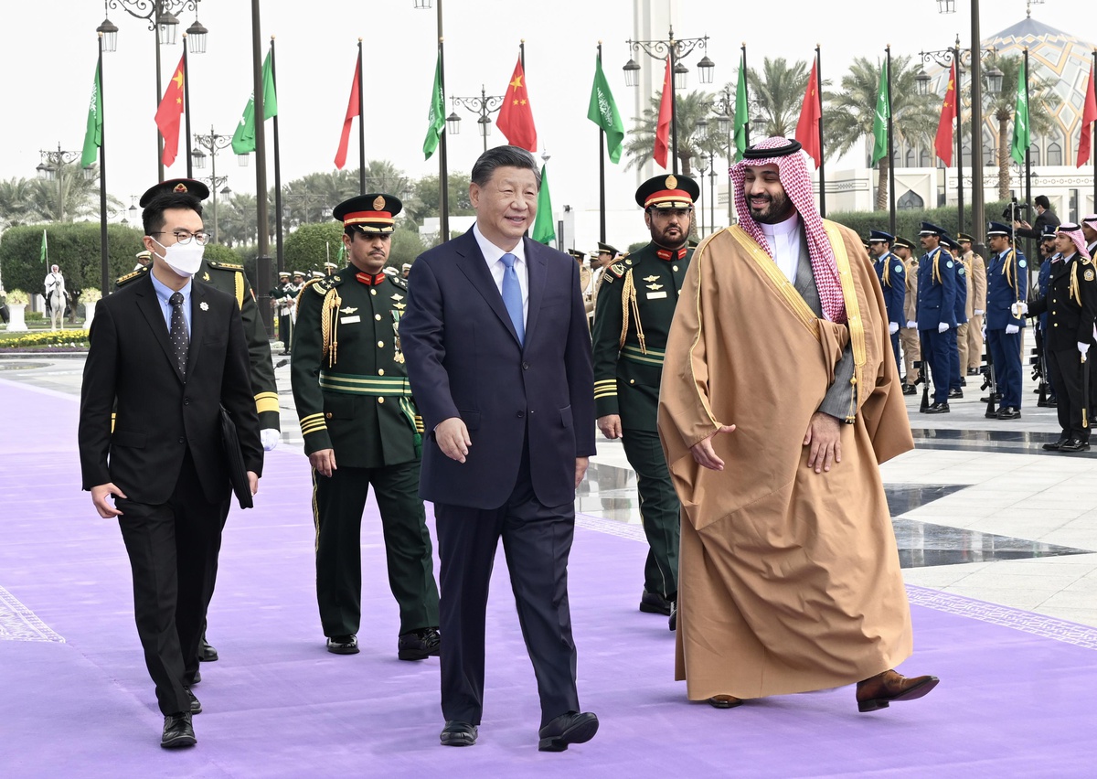 Çin Cumhurbaşkanı Xi Jinping Suudi Arabistan Kraliyet Sarayında