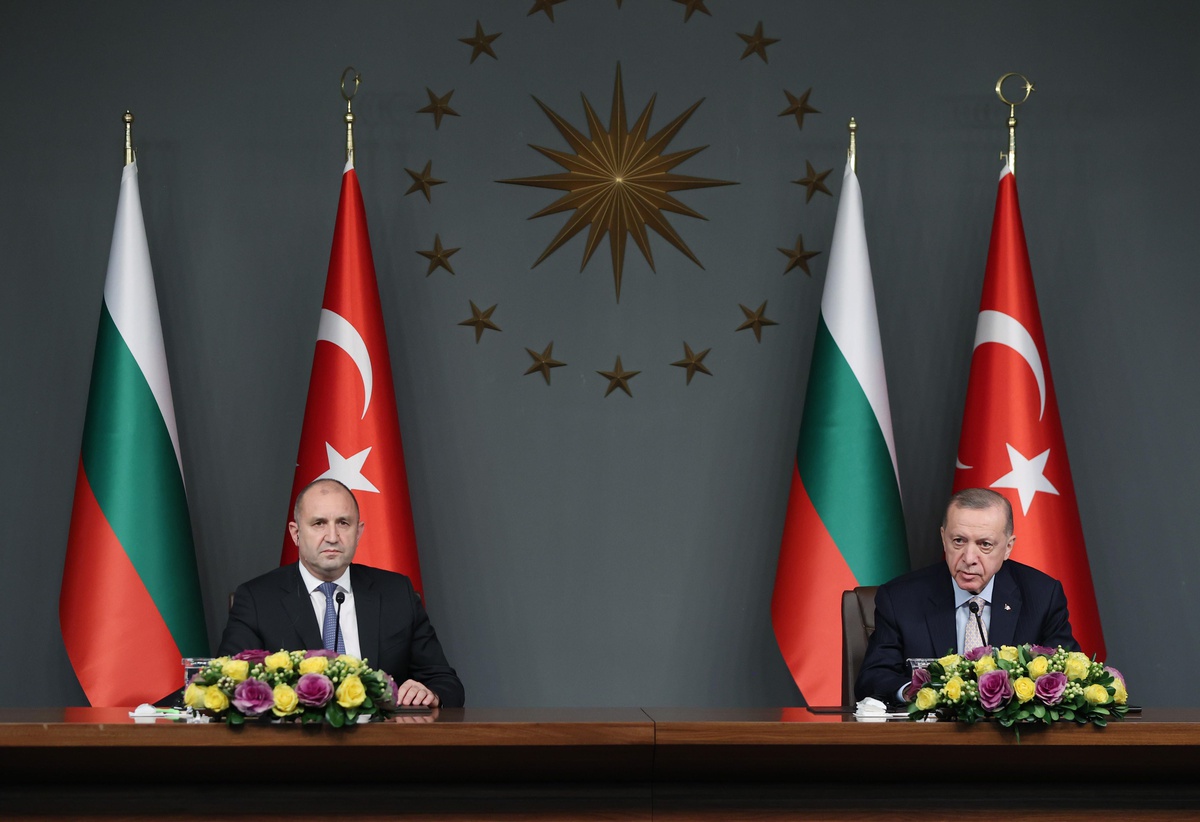 Cumhurbaşkanı Erdoğan: "Bulgaristan tarafındaki sınır kapılarının modernizasyonunun tamamlanması ve gıda deneti altyapısının güçlendirilmesiyle iş...