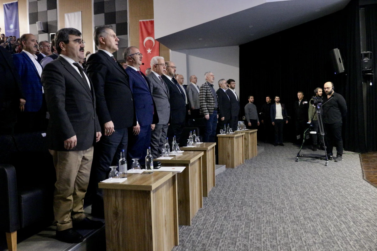 Cumhurbaşkanlığı Devlet Arşivleri Başkanı Prof. Dr. Ünal, arşivcilik tarihini anlattı