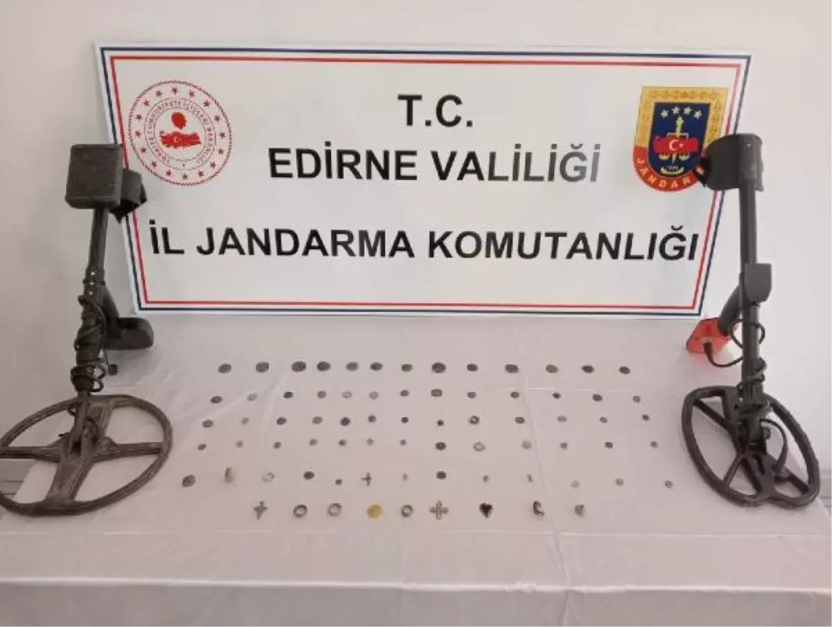 Edirne\'de, Roma ve Bizans dönemlerinden 75 sikke ile obje ele geçirildi