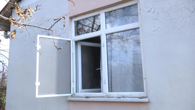 Hırsızlar bu evleri mesken tuttu: 3 günde bir hırsızlığa geliyorlar Hırsızlar bu evleri mesken tuttu: 3 günde bir hırsızlığa geliyorlar