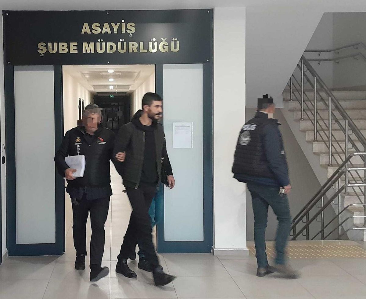 Kahramanmaraş\'ta iş yerlerine ve araçlara silahlı saldırıda bulunan kişi tutuklandı