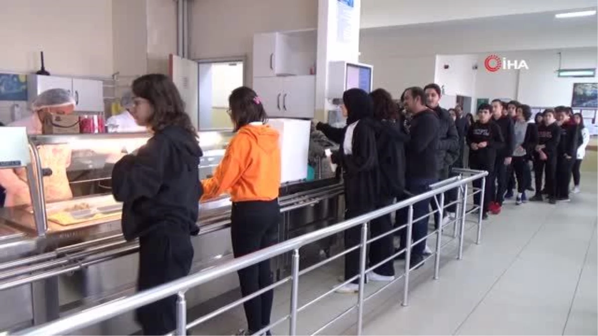 Karaman\'da 8 bin öğrenciye ücretsiz yemek veriliyor