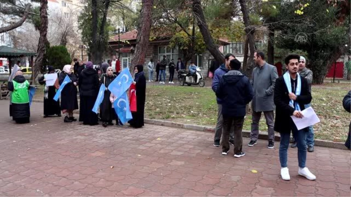 Çin\'in Sincan Uygur Özerk Bölgesi politikaları Kars ve Ardahan\'da protesto edildi