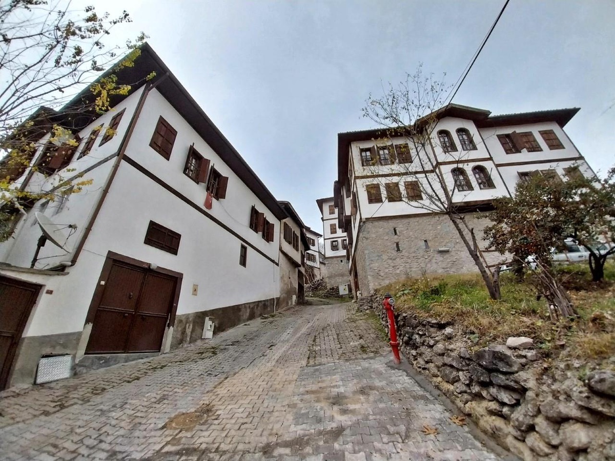 Safranbolu\'da tarihi yapılar yangınlara karşı "titizlikle" korunuyor