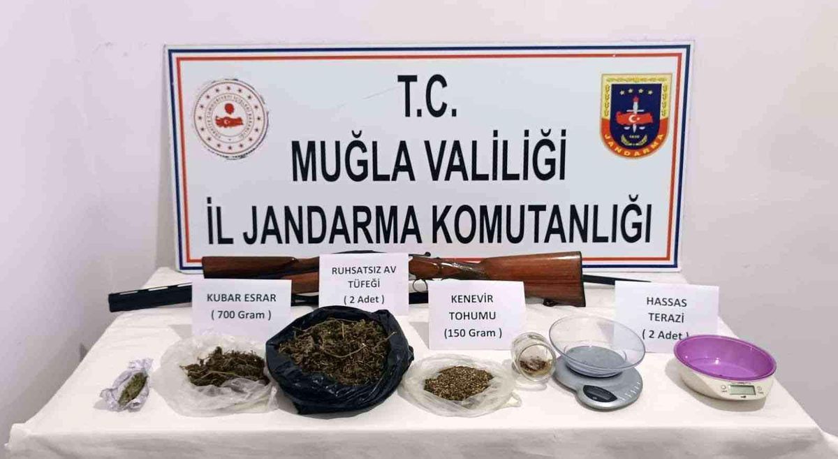Seydikemer\'de jandarma ekipleri uyuşturucuya geçit vermiyor