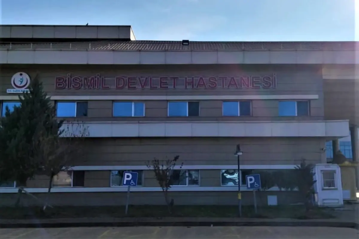 Diyarbakır'da babasının kullandığı traktörün altında kalan çocuk öldü