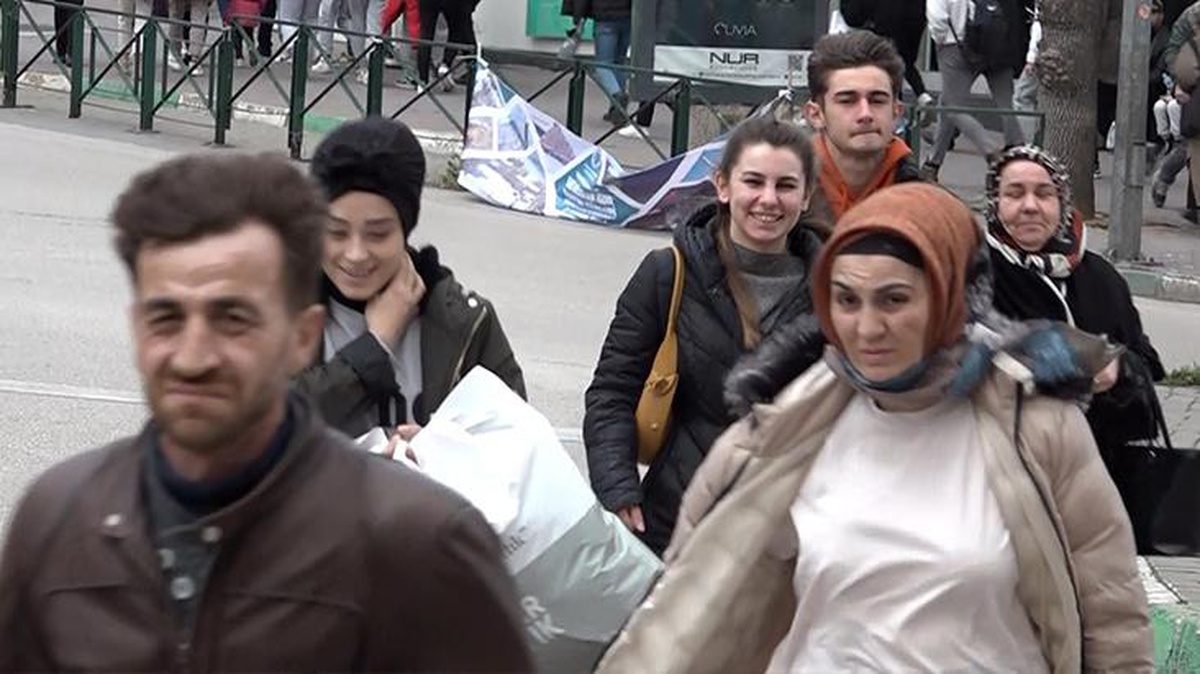 Şiddetli lodosun hayatı olumsuz etkilediği Bursa\'ya Meteoroloji\'den turuncu uyarı