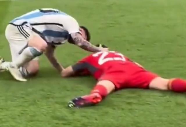 Dünya Kupası'ndaki zafer sonrası Messi, takım arkadaşlarının aksine bambaşka bir yere koştu