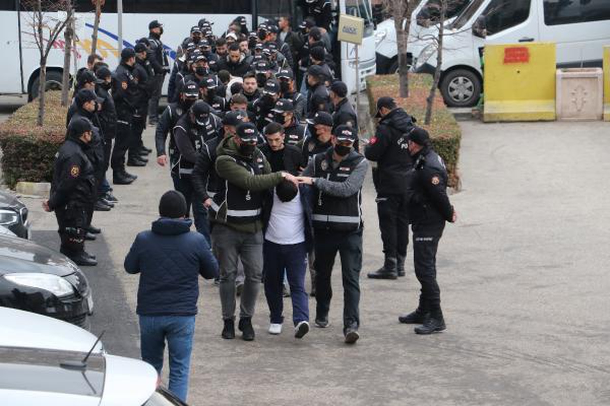 Eskişehir\'de \'Silindir Operasyonu\'na 13 tutuklama