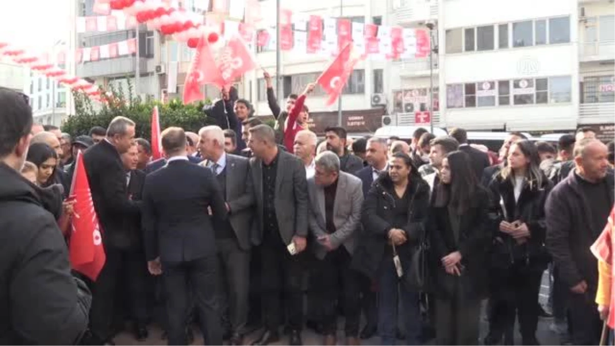 GAZİANTEP - CHP Genel Başkan Yardımcısı Salıcı, Gaziantep\'te parti binası açılışında konuştu