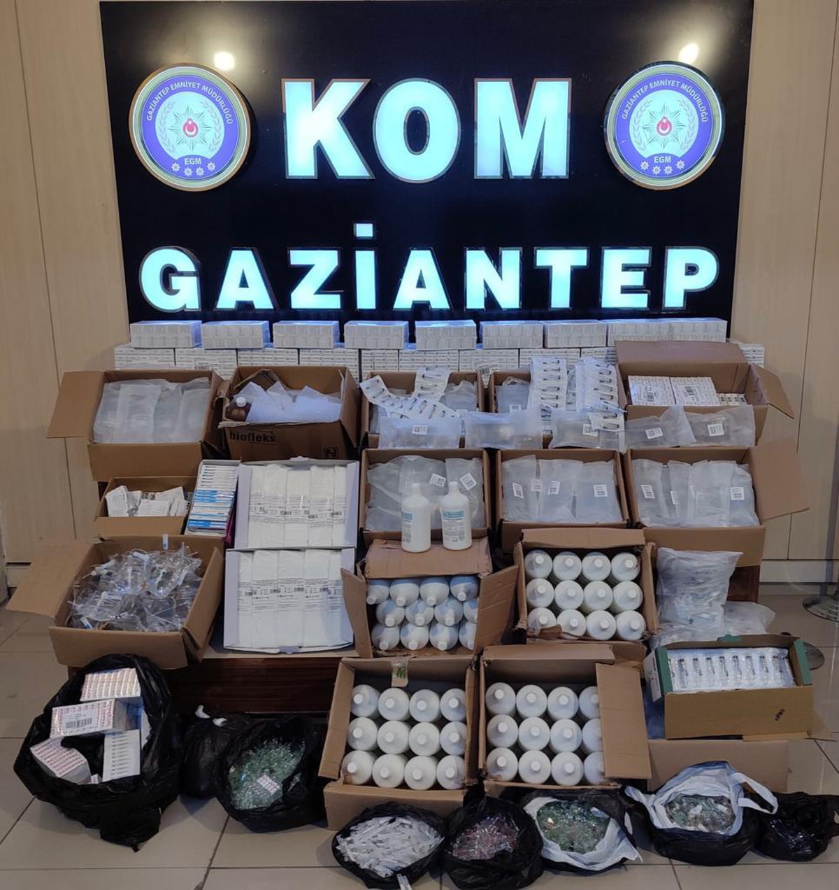 Gaziantep\'te kaçak ilaç operasyonunda iki şüpheli yakalandı
