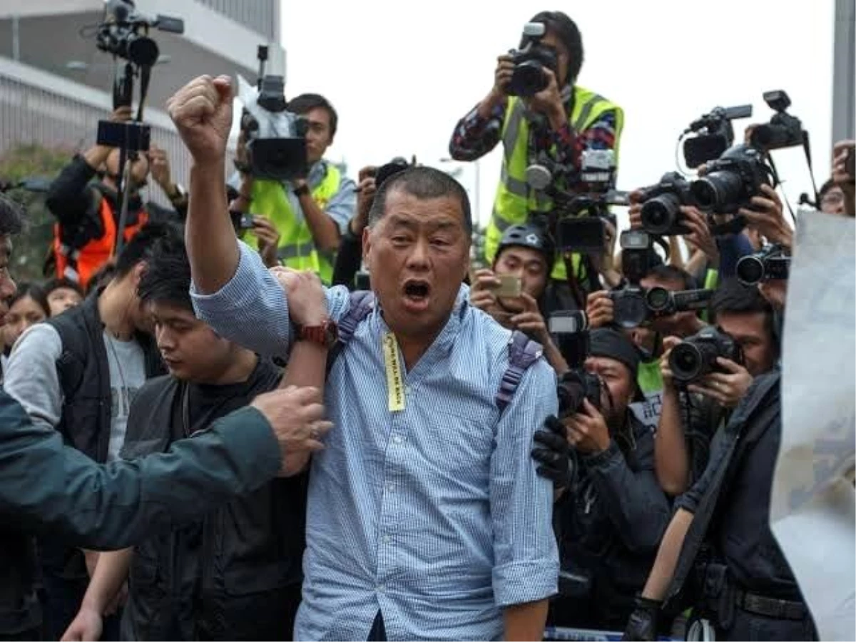 Hong Kong\'da muhalif iş adamı Lai\'ye 6 yıl hapis cezası