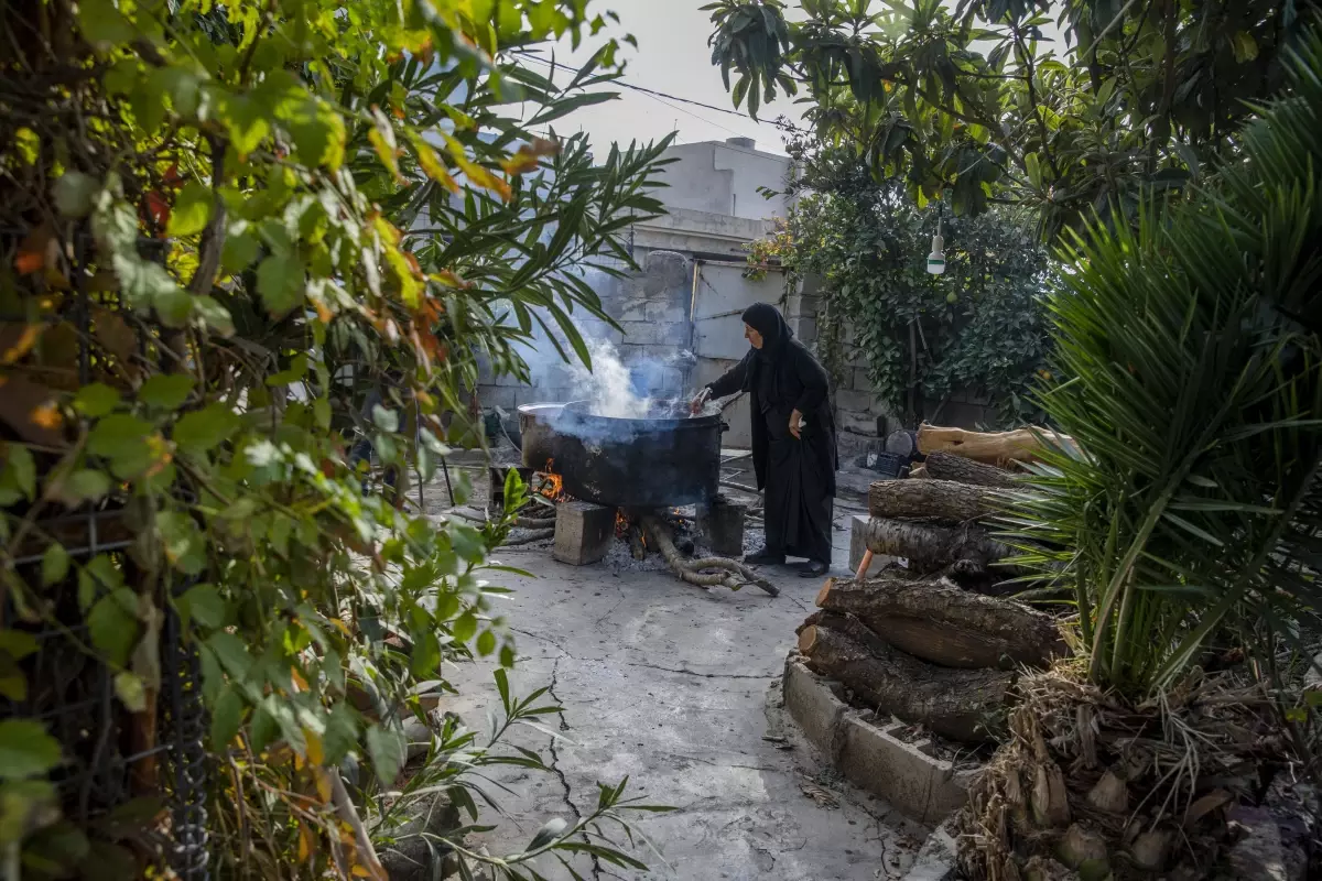 Irak'ta Erbilli çiftçiler, özenle hazırladıkları nar sirkesini sofralara ulaştırıyor