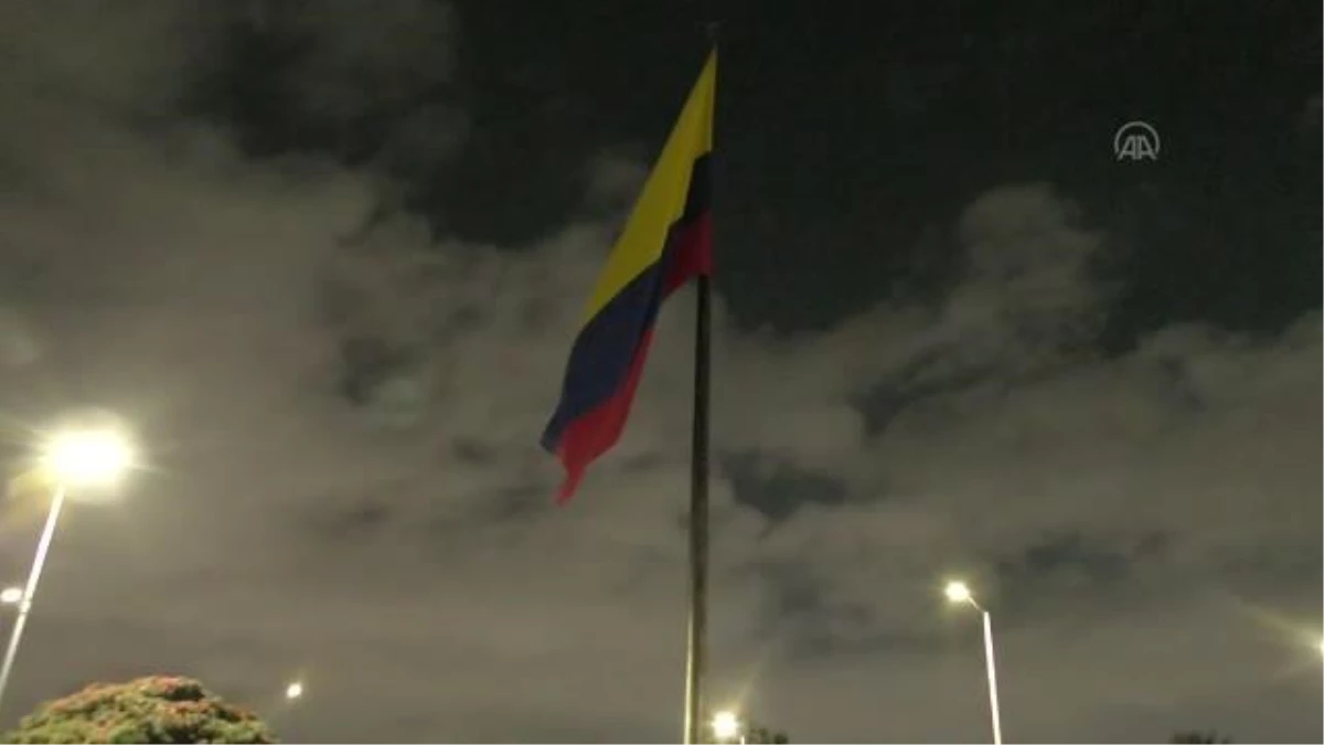 Kolombiya\'da saldırıda hayatını kaybeden askerler için anma töreni düzenlendi