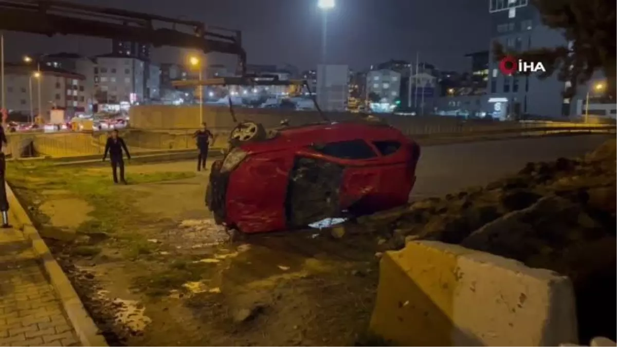 Kontrolden çıkan araç, bariyerleri aşarak yol kenarına uçtu