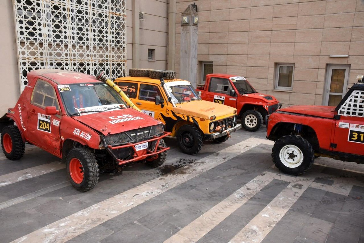 Osmaniye\'de arazi araçları Off-Road yarışlarına hazır