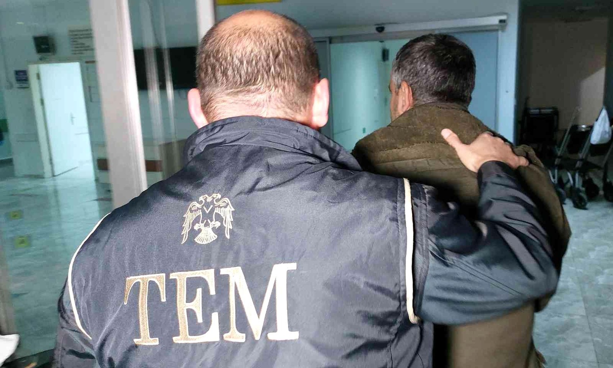 Samsun\'da DEAŞ operasyonu: 2 yabancı uyrukluya gözaltı