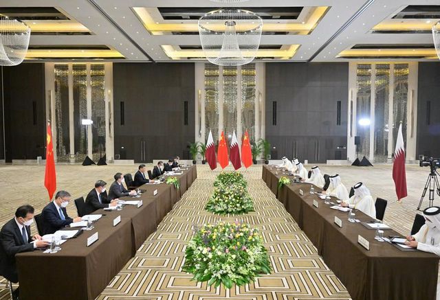 Xi, Çin'in Katar ile Enerji, Finans ve Yatırımda İşbirliğini Geliştirmeye Hazır Olduğunu Söyledi Xi, Çin'in Katar ile Enerji, Finans ve Yatırımda İşbirliğini Geliştirmeye Hazır Olduğunu Söyledi