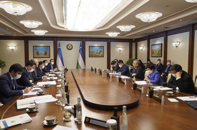 Çin Başbakan Yardımcısı, Özbekistan Başbakanı ile Görüştü Çin Başbakan Yardımcısı, Özbekistan Başbakanı ile Görüştü
