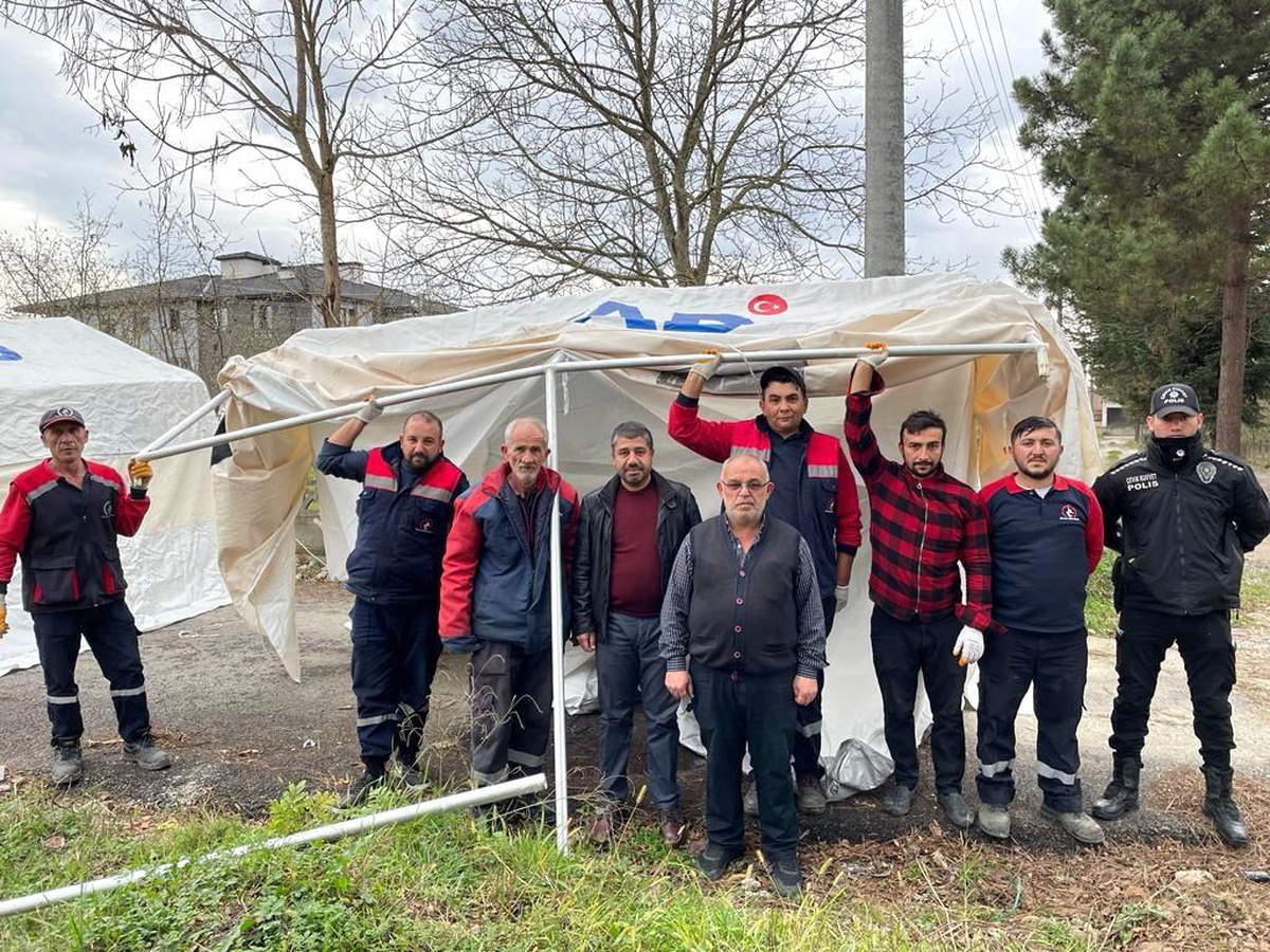 Deprem sonrası kurulan çadırlar kaldırılıyor