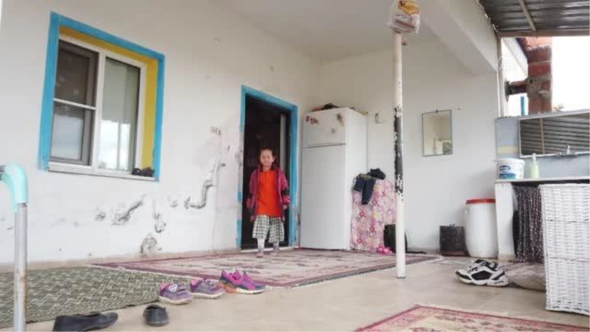 Muğla\'daki köy yaşam merkezinde 3 kuşak birlikte eğitim alıyor