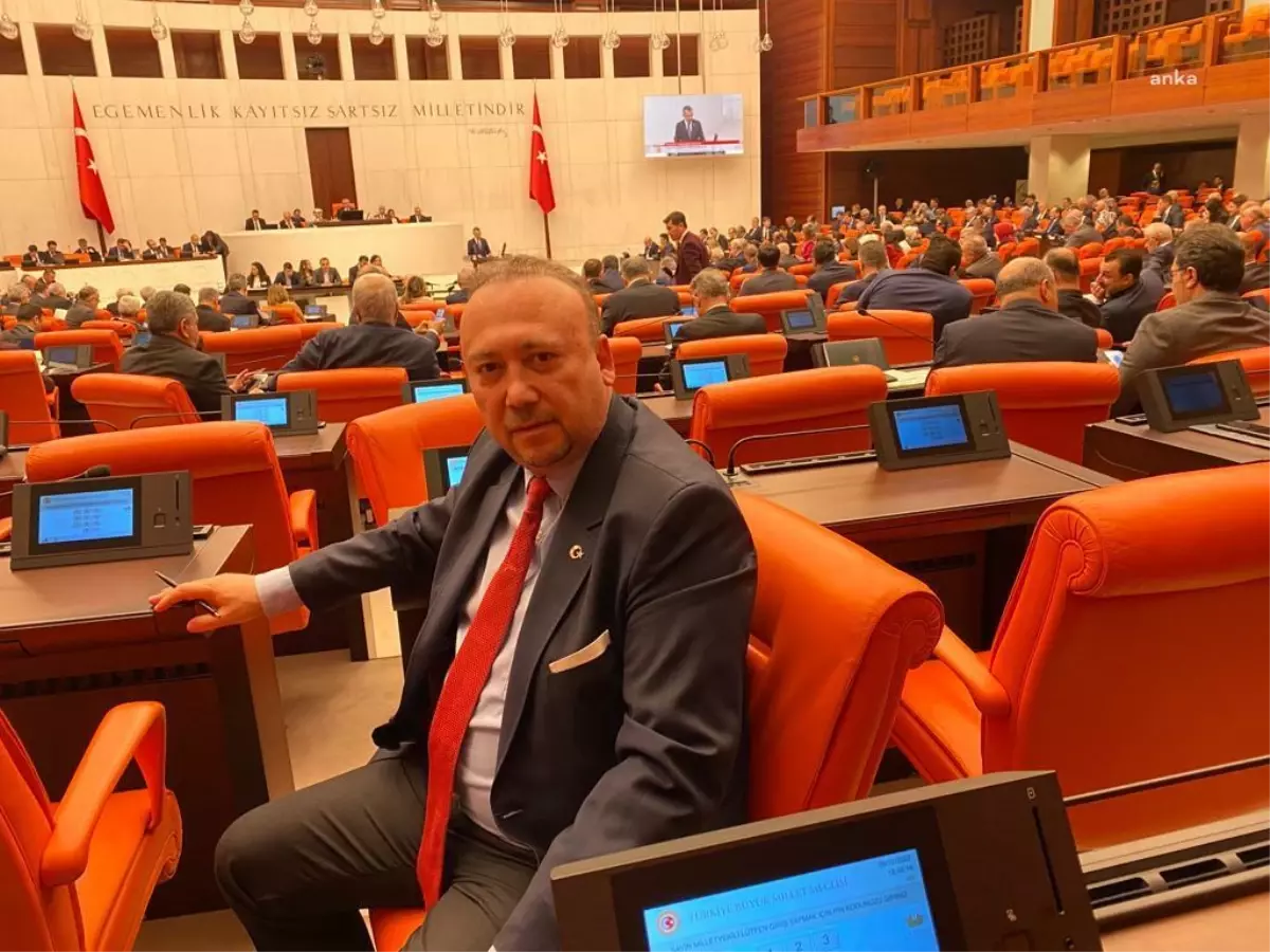 Özkan Yalım: Zincir Marketlerde Etiketlerdeki Zam Miktarı Aynı ve Aynı Tarihte, Aynı Anda Etiket Değişiyor. Bu Bir Tesadüf Olamaz