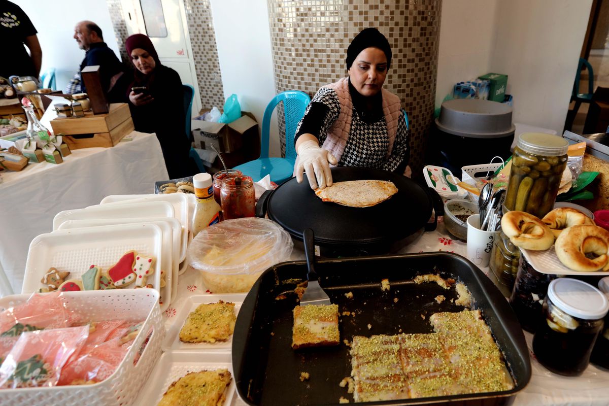Amman\'da Mültecilere Yardım İçin "Kış Pazarı" Kuruldu