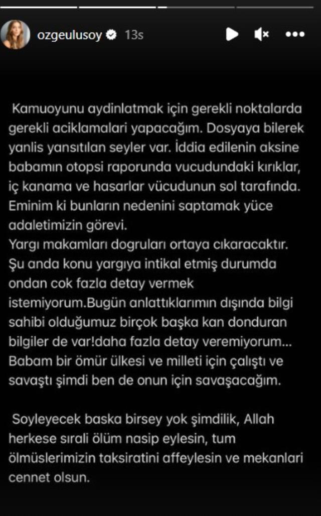 Babasının ölümüyle yıkılan Özge Ulusoy, kazayla ilgili korkunç gerçeği açıkladı: Hiç frene basmamış