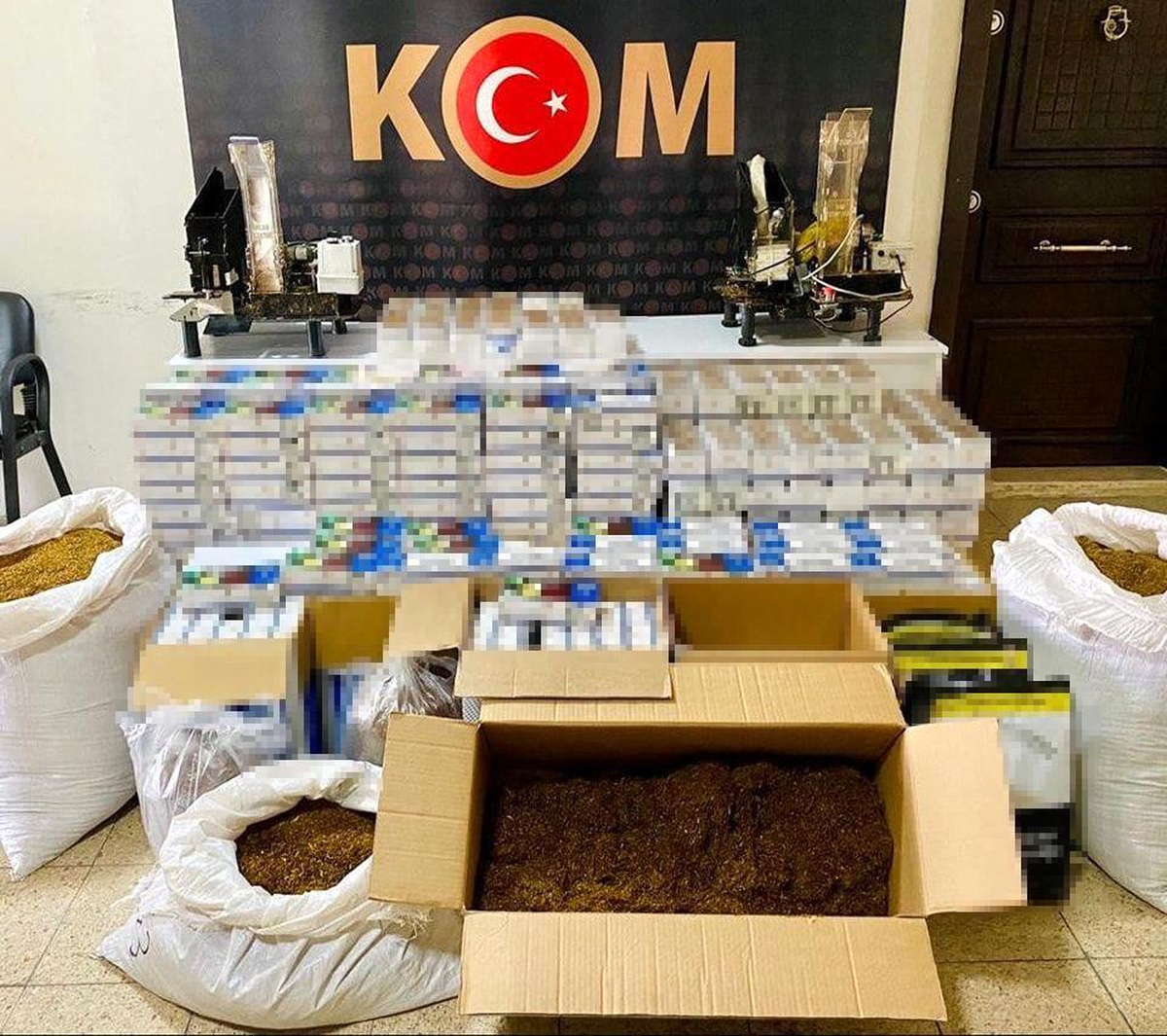 Kırklareli\'nde kaçak tütün operasyonu: 3 gözaltı