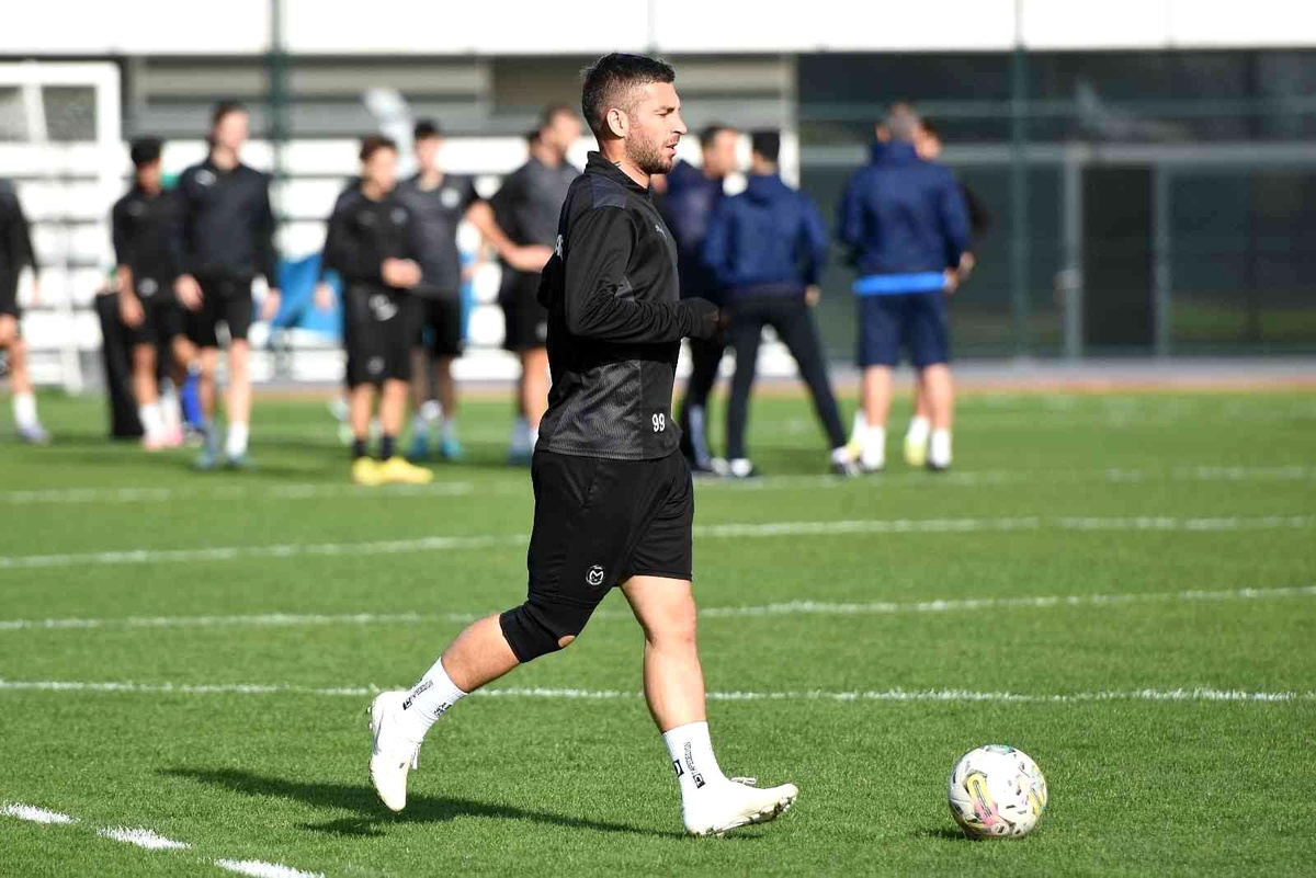 Manisa FK, Tuzlaspor maçı hazırlıklarını sürdürdü