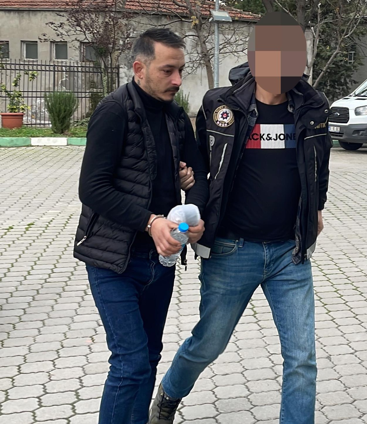Samsun\'da uyuşturucu ticareti yaptığı öne sürülen zanlı tutuklandı