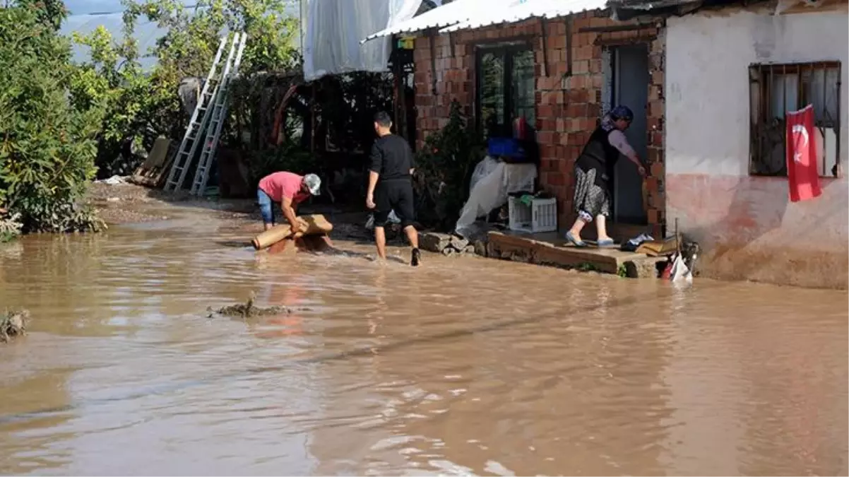 Antalya\'da vatandaşa \'çeşme suyu\' uyarısı: 3 gün kullanmayın