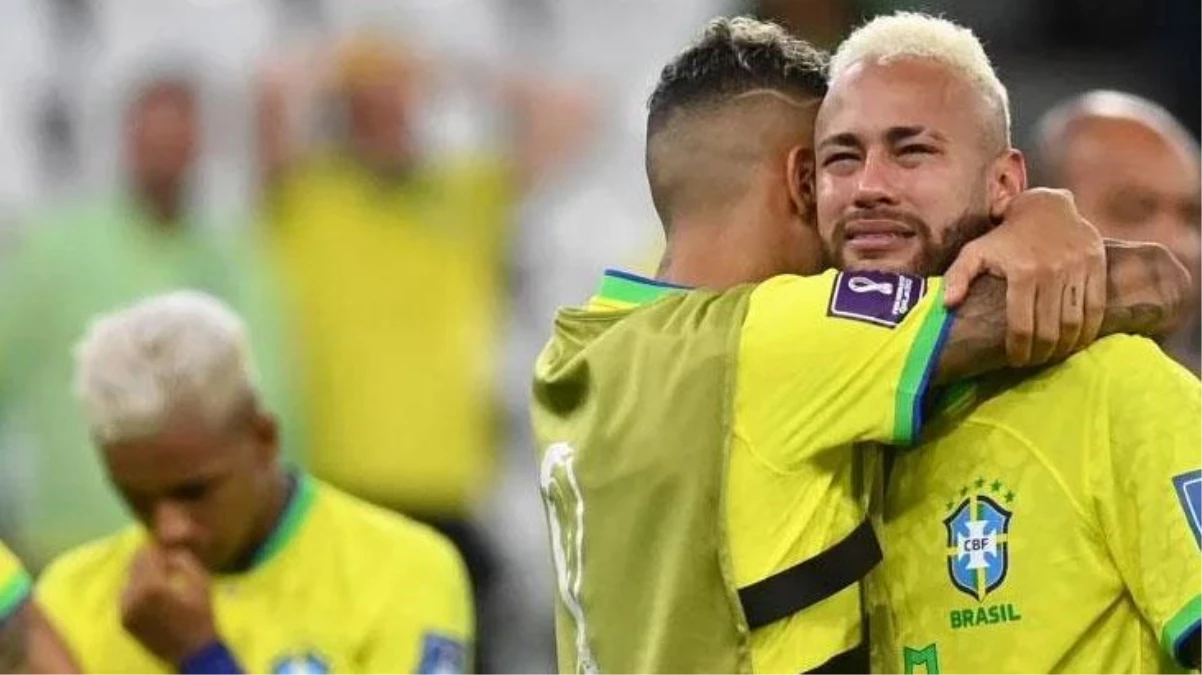Dünya Kupası\'na veda eden Brezilya\'da Neymar, takım arkadaşlarının yazışmalarını izinsiz paylaştı