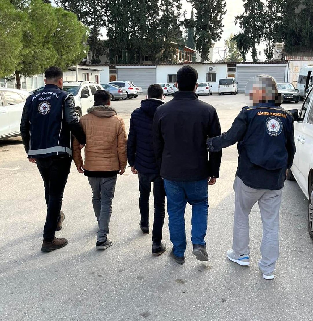 Adana\'da 3 göçmen kaçakçısı tutuklandı
