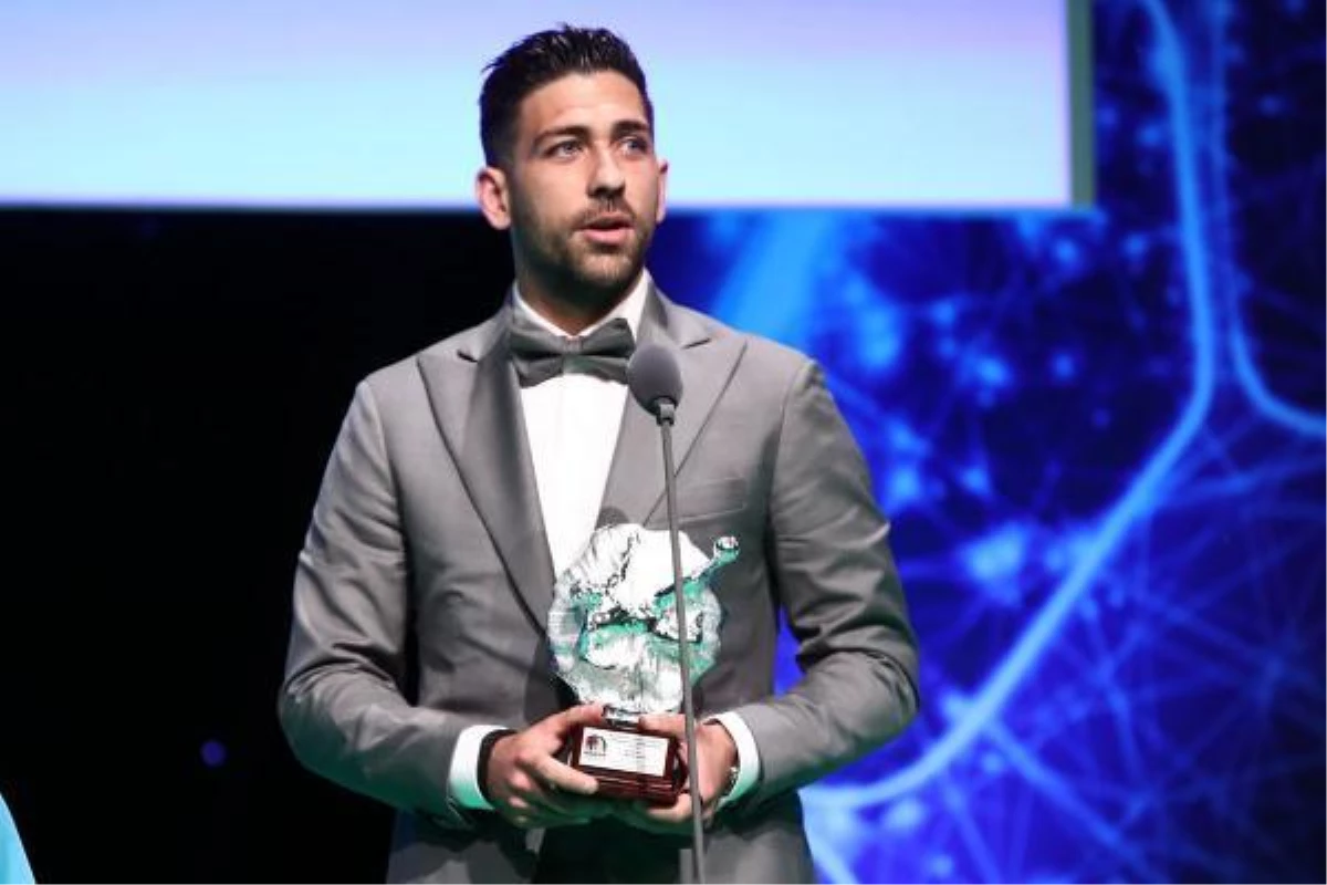 Bakasetas\'a \'En iyi Yunan Futbolcu\' ödülü