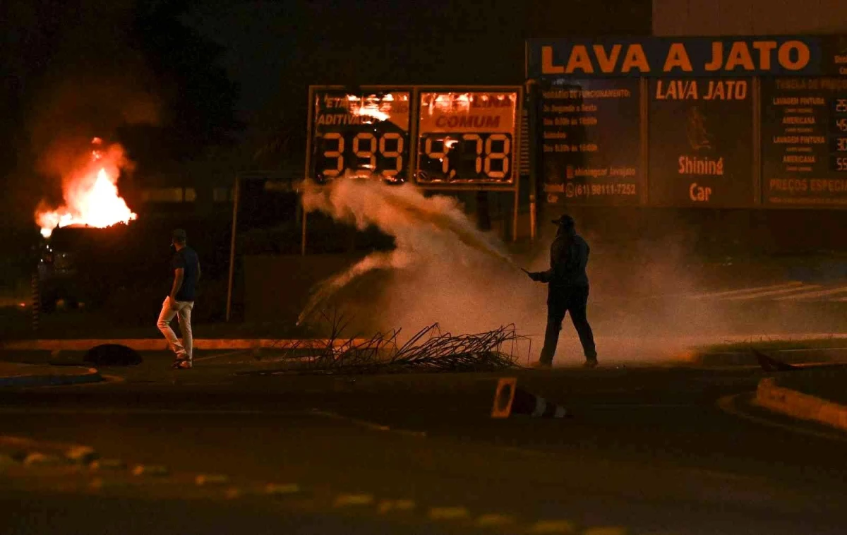 Brezilya Devlet Başkanı Jair Bolsonaro\'nun destekçileri, Jose Acacio Serere Xavante\'nin tutuklanma emrini protesto etti