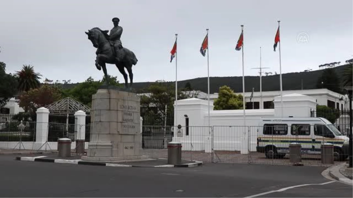 CAPE TOWN - Güney Afrika parlamentosu Cumhurbaşkanı Ramaphosa\'nın anayasayı ihlal ettiği iddiasını reddetti