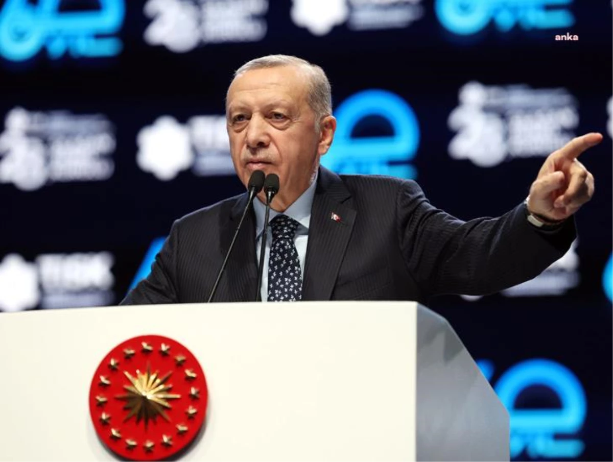 Cumhurbaşkanı Erdoğan, \'Milli Güvenliği Bozduğu\' Gerekçesiyle İki Grevi Erteledi