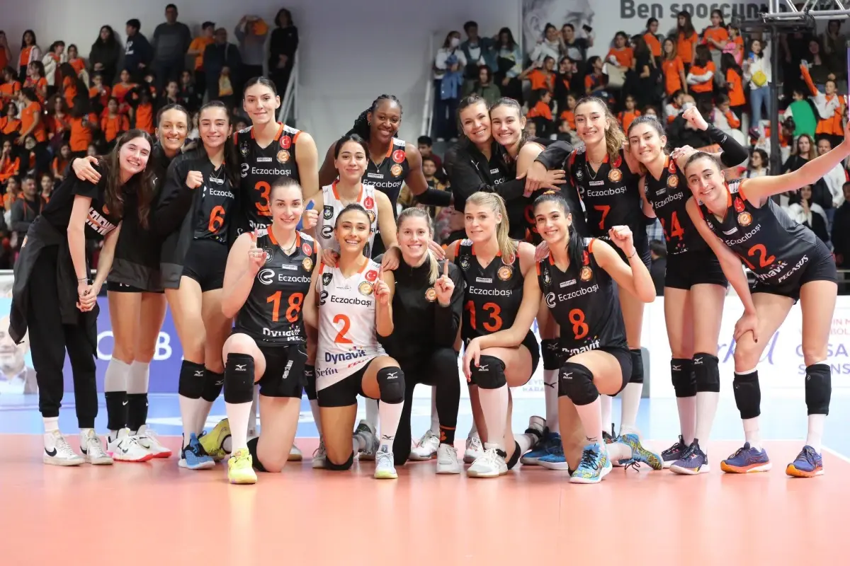 Eczacıbaşı Dynavit, FIVB Kadınlar Kulüpler Dünya Şampiyonası için Antalya\'da