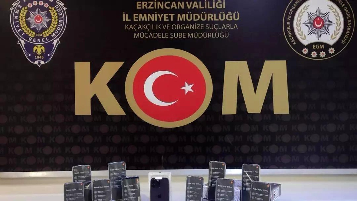 Erzincan\'da 11 adet kaçak cep telefonu ele geçirildi