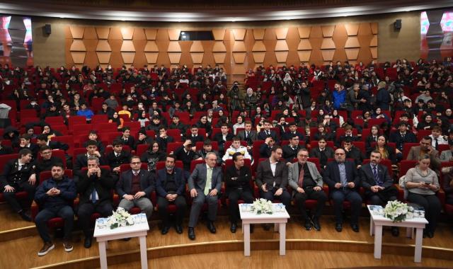 İstanbul'da takdir toplayan farkındalık! Yarışmayı birinci bitiren takımları büyük ödüller bekliyor İstanbul'da takdir toplayan farkındalık! Yarışmayı birinci bitiren takımları büyük ödüller bekliyor