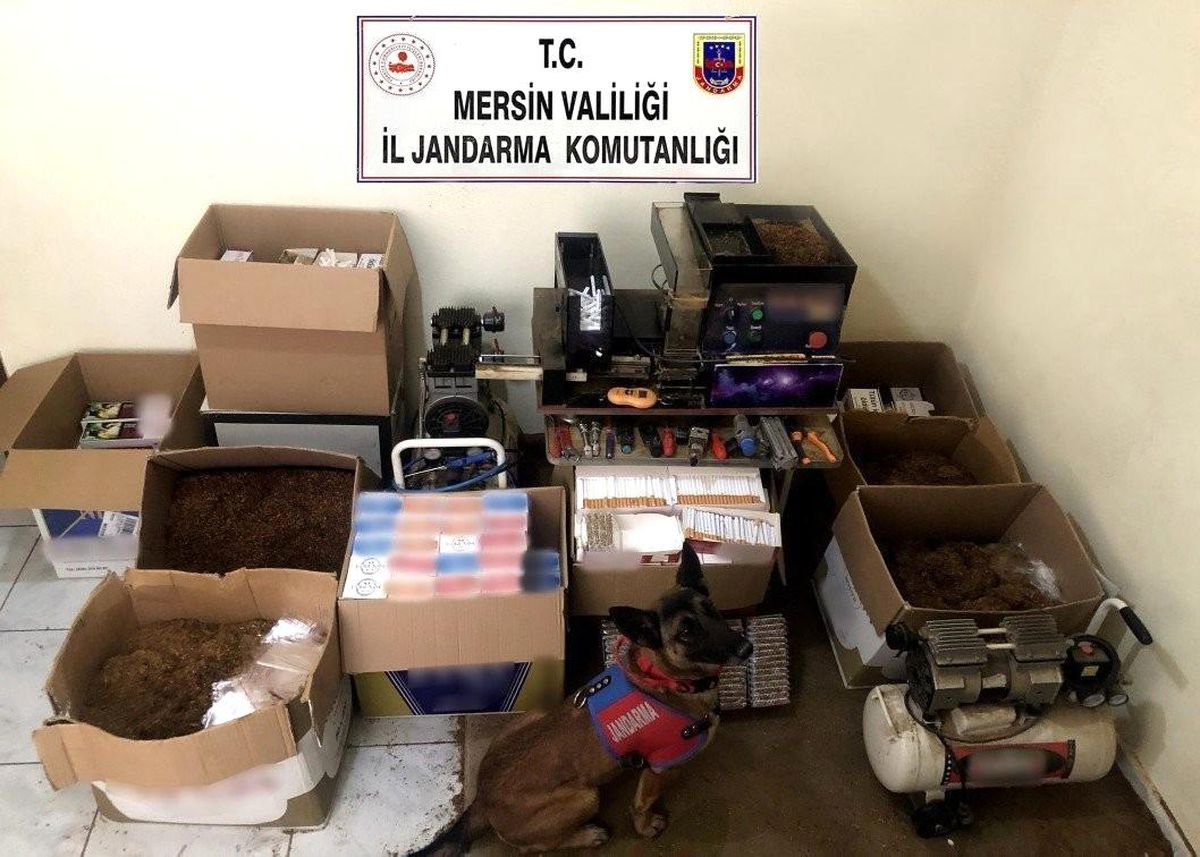Mersin\'de kaçak makaron operasyonu