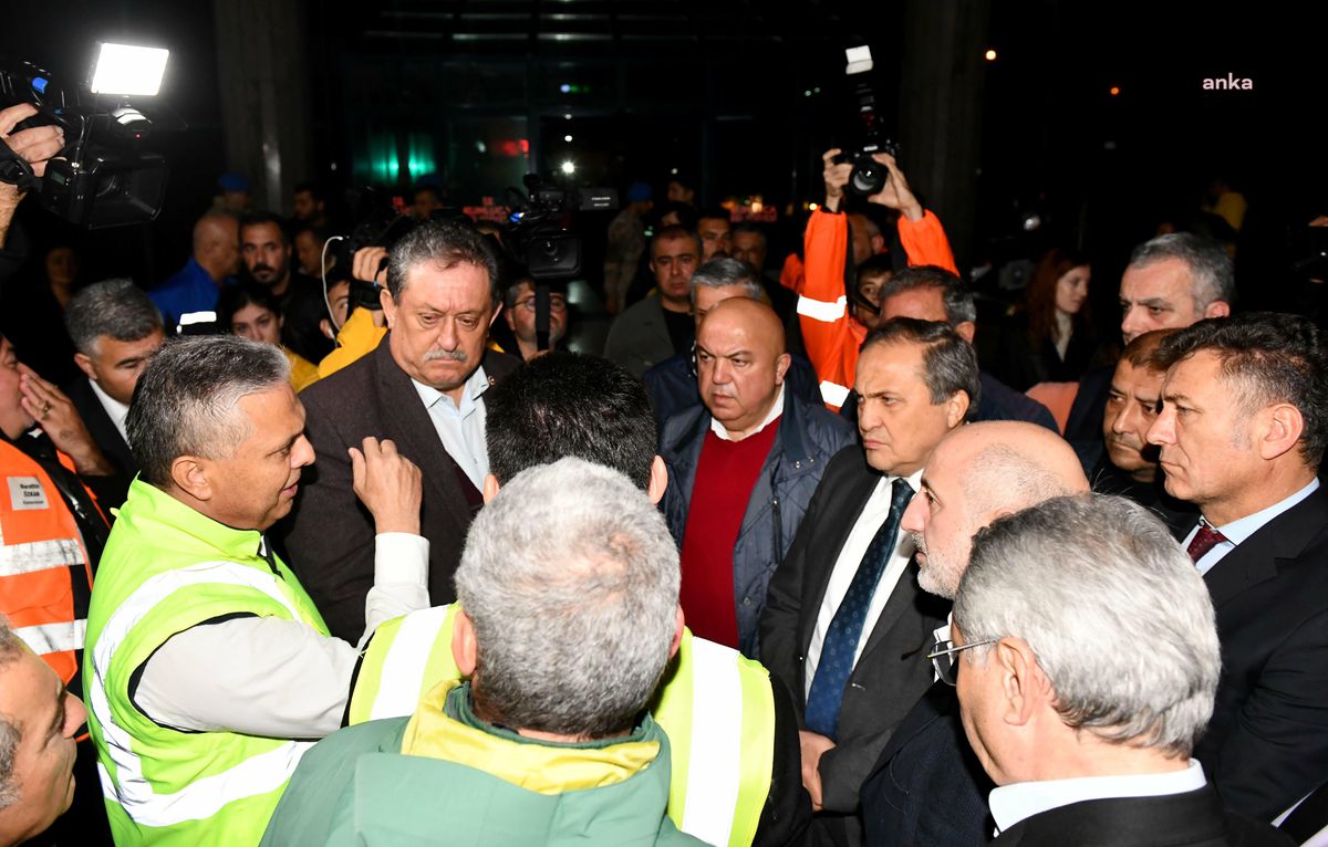 Muratpaşa Belediye Başkanı Uysal, Sel Afeti Yaşanan Kumluca\'da İncelemelerde Bulundu